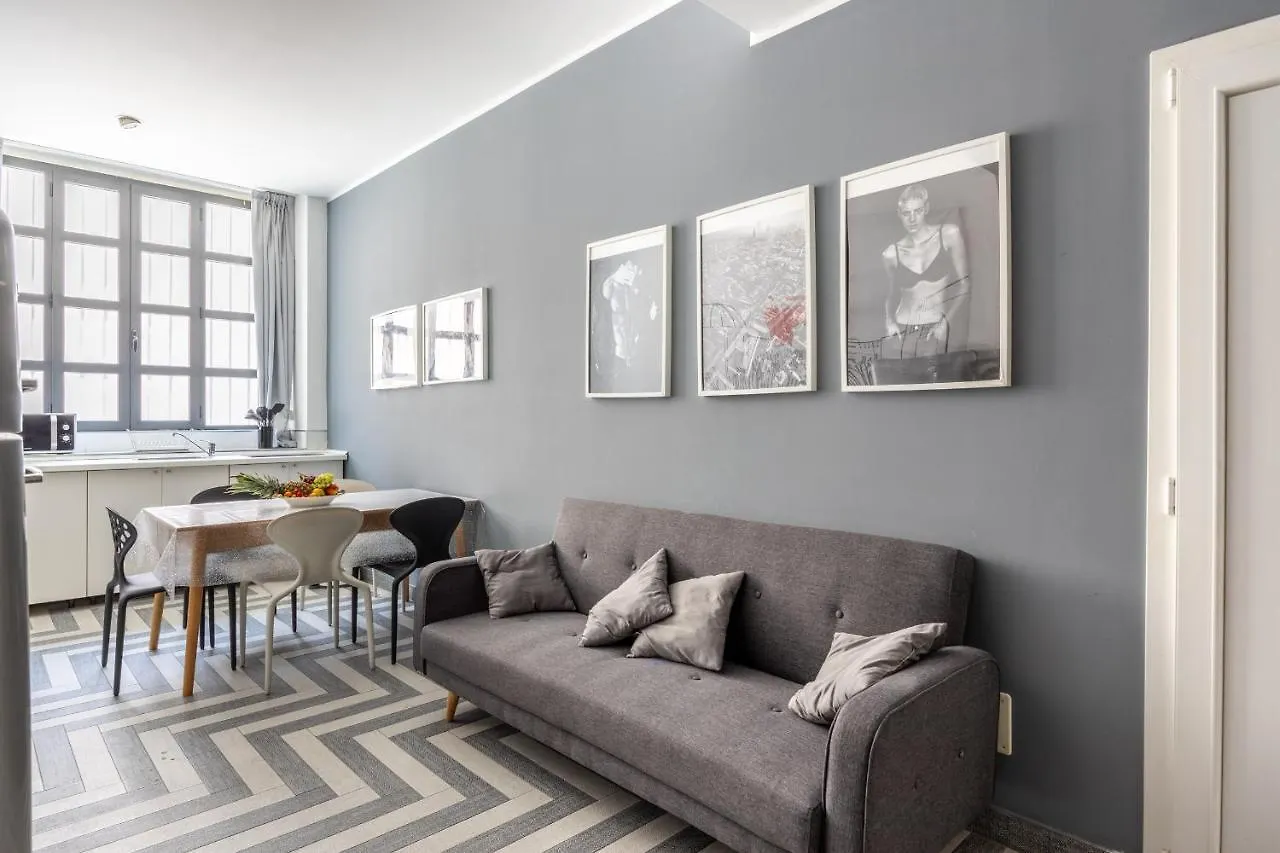 Armani House - Milan Center Apartment